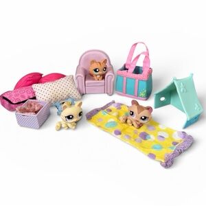 Littlest Pet Shop LPS Bundle Pets + Accessories Chair Tent Bag Blanket